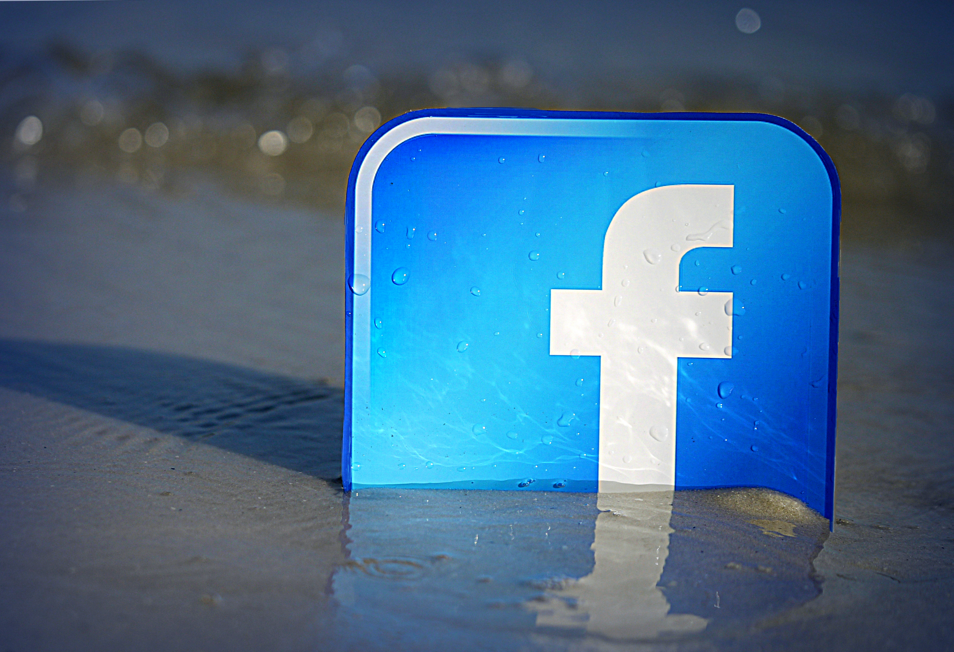 Facebook 10.0 verschenen: offline sociaal zijn