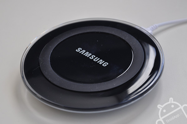Galaxy S6 wireless charger