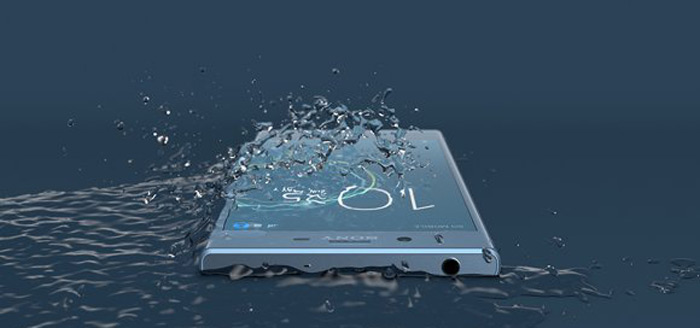 Sony Xperia XZs water