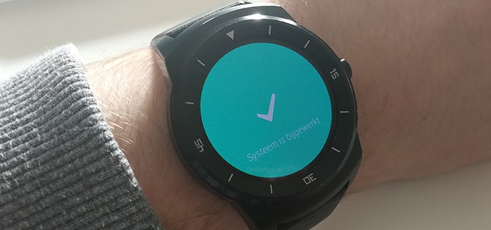 Android Wear software