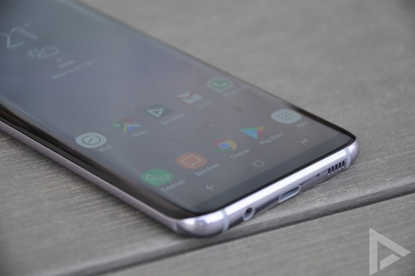 Samsung Galaxy S8+ display