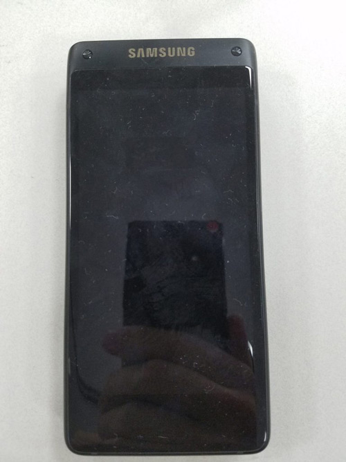 Samsung SM-G9298 flip-phone