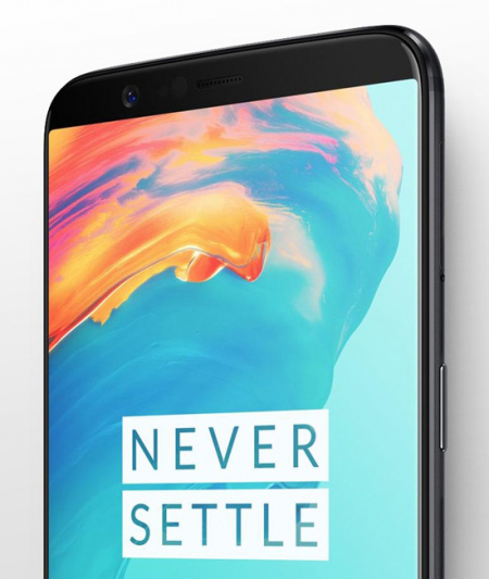 OnePlus 5T half