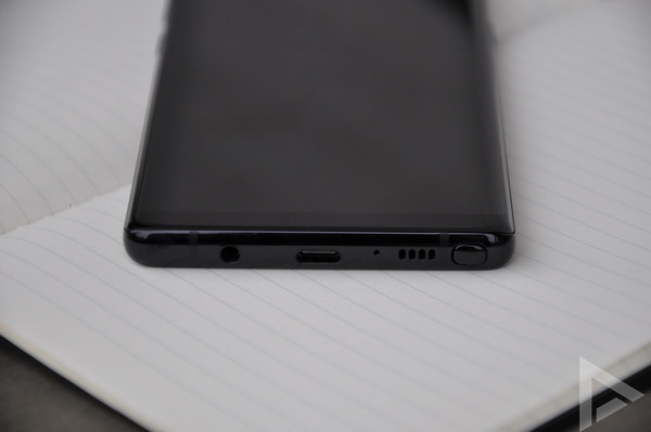 Samsung Galaxy Note 8 onderkant