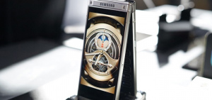 Samsung W2018