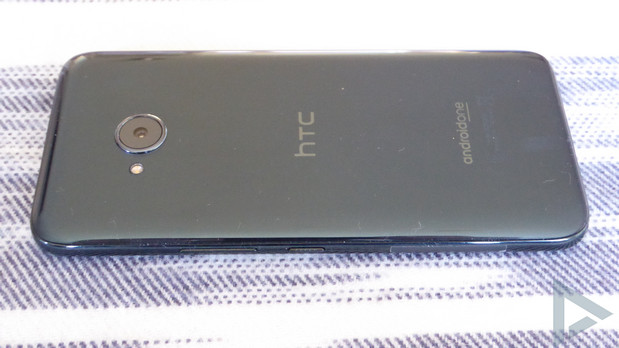HTC U11 Life achterkant