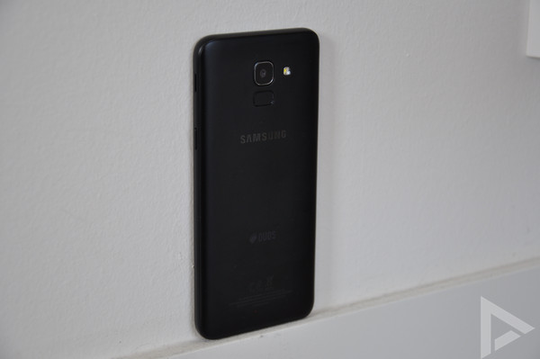 Samsung Galaxy J6 achterkant