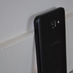 Samsung Galaxy J6 rechterkant