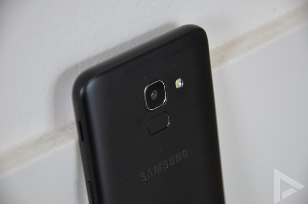 Samsung Galaxy J6 camera