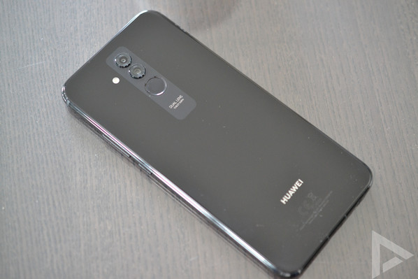 Huawei Mate 20 Lite achterkant