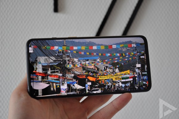 OnePlus 7 display