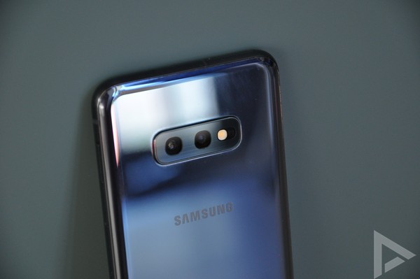 Samsung Galaxy S10e camera