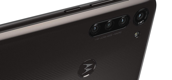 Onbekende Motorola met gebogen 90Hz scherm en Moto G8 Power duiken op