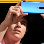 Leuk detail: kleurenfilter-camera OnePlus 8 Pro kan door dingen heen kijken