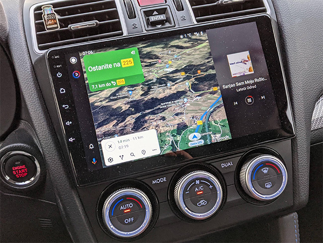Android Auto split-screen