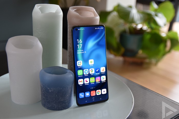 Oppo Find X3 Pro front