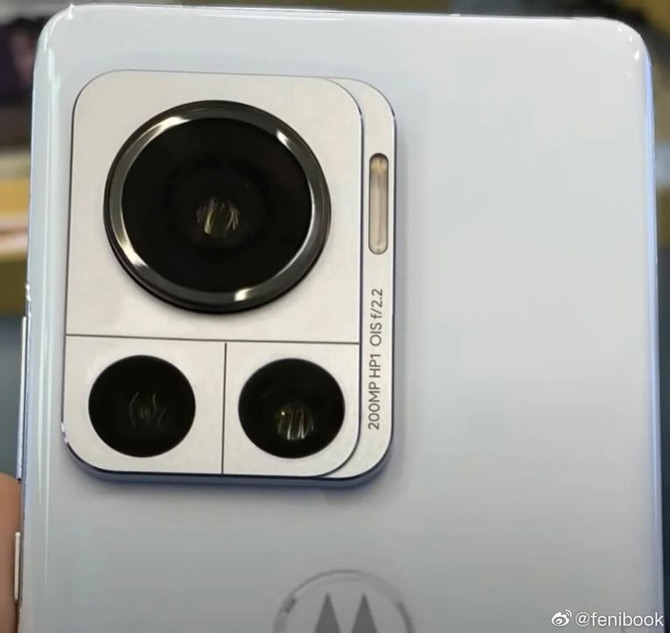 Motorola Frontier camera