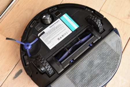 Eufy RoboVac X8 Hybrid onderkant borstel