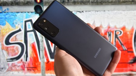 Samsung Galaxy S20 FE krijgt als één van de eerste augustus-update
