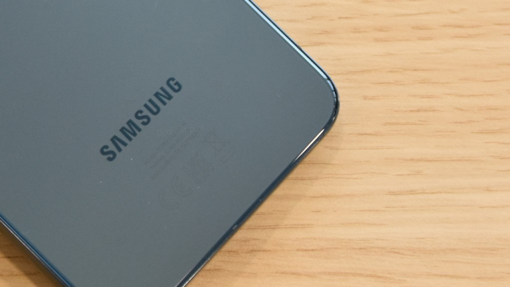 Samsung Galaxy S22 logo header