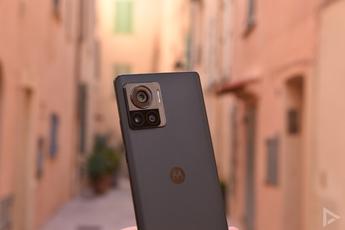 Motorola Edge 30 Ultra camera