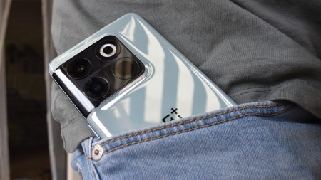 OnePlus 12R duikt op in twee kleuren: dit zijn de specs