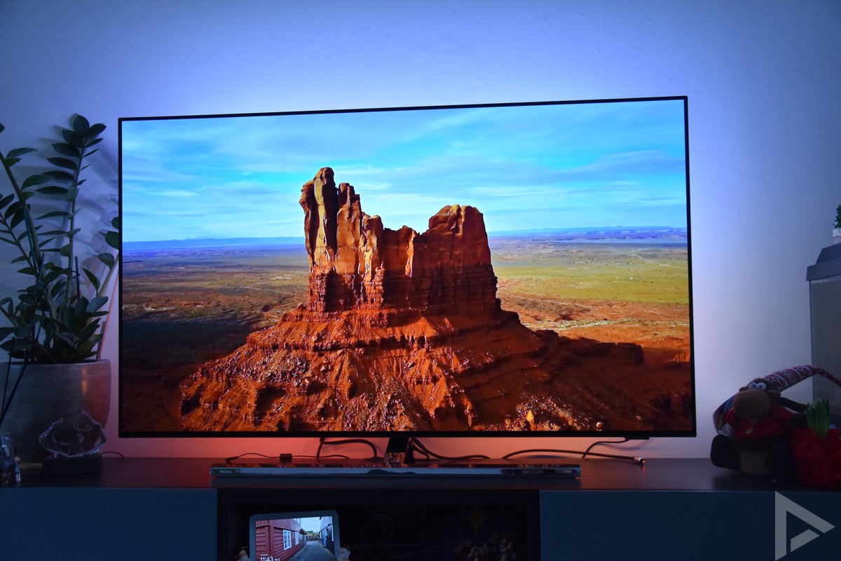 Philips 55OLED807 Ambilight