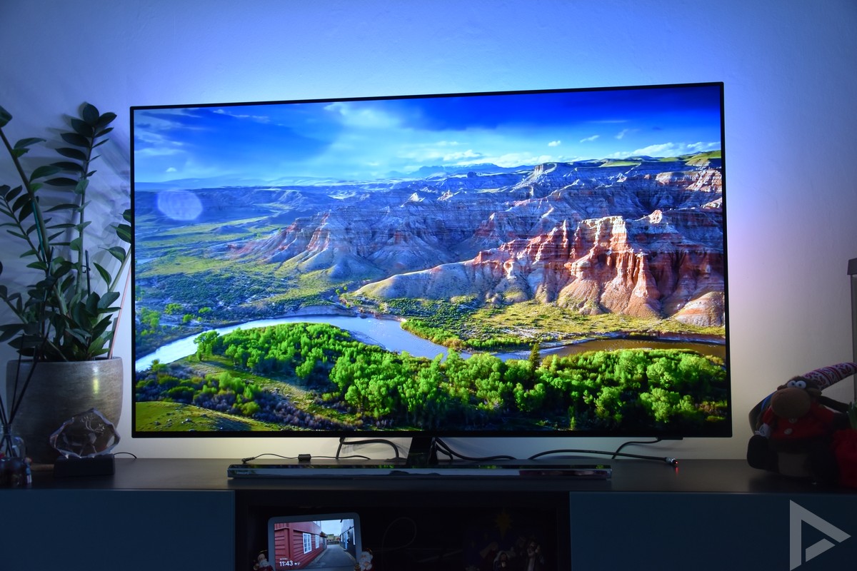 Philips 55OLED807 Ambilight