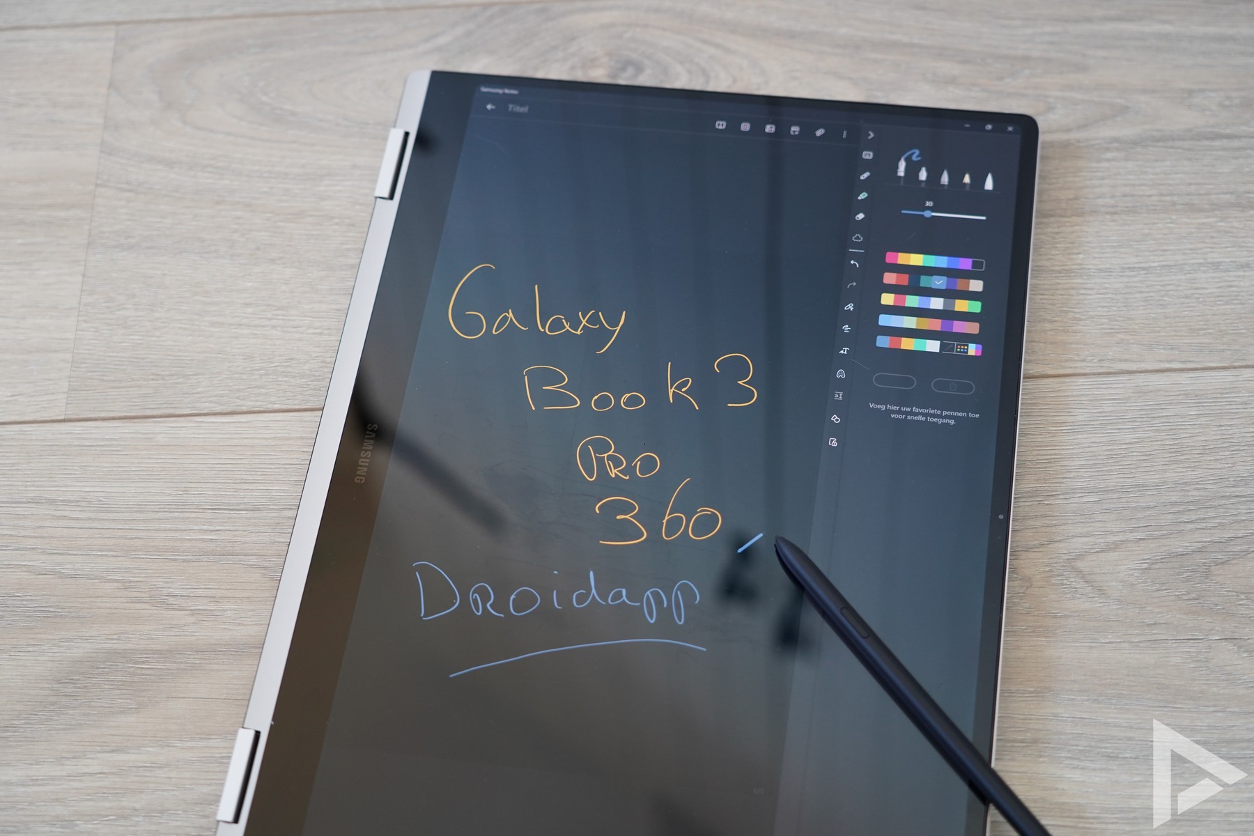 Samsung Galaxy Book 3 Pro 360 S Pen