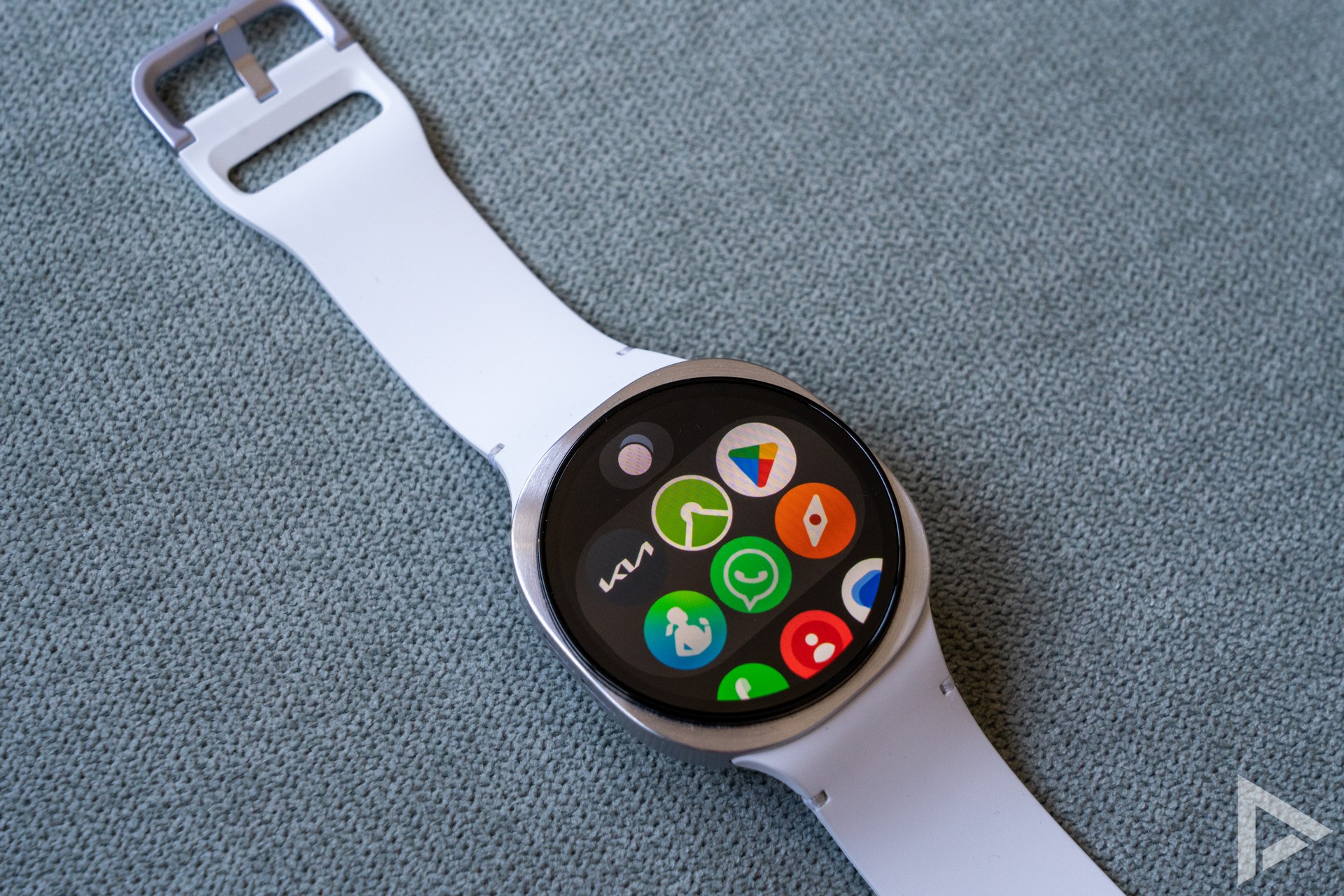 Samsung Galaxy Watch 8 apps