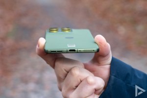 Motorola Edge 70 USB