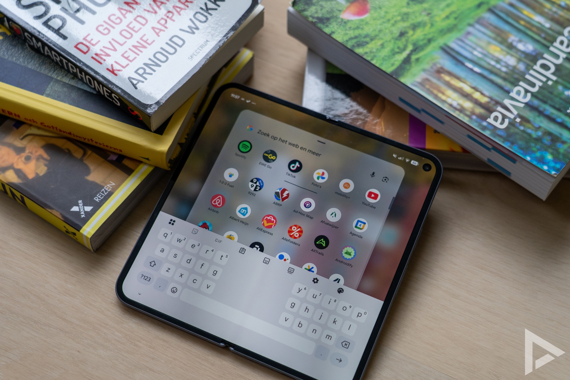 Google Pixel 10 Pro Fold app menu