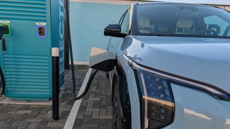 Google Maps krijgt uitgebreide EV-routeplanner in Android Auto