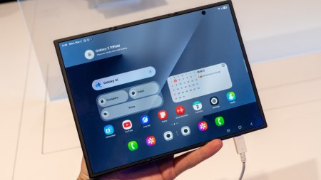 Samsung Galaxy Z TriFold bekeken op MWC: twee keer vouwen