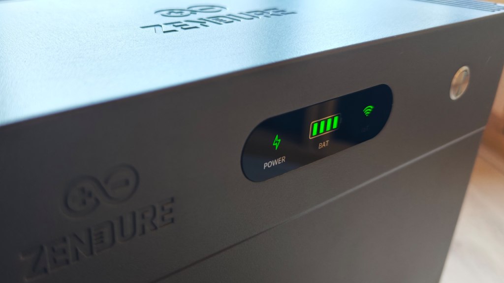 Zendure SolarFlow 2400AC+ review: stekkerbatterij kent geen grenzen Zendure SolarFlow 2400AC+