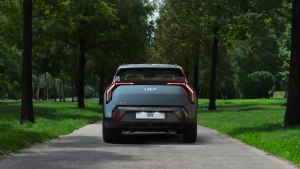 Kia EV3 auto header