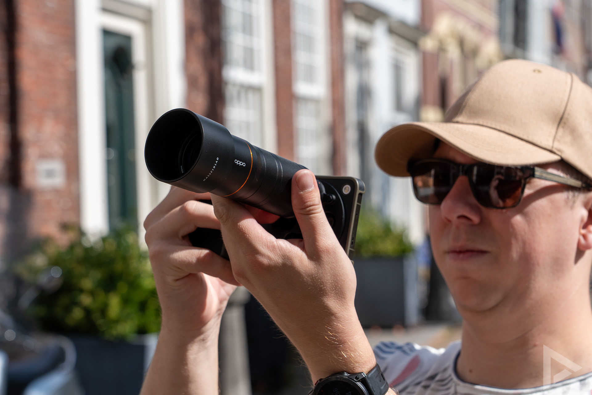 Oppo Find X9 Ultra Hasselblad Earth Explorer Kit